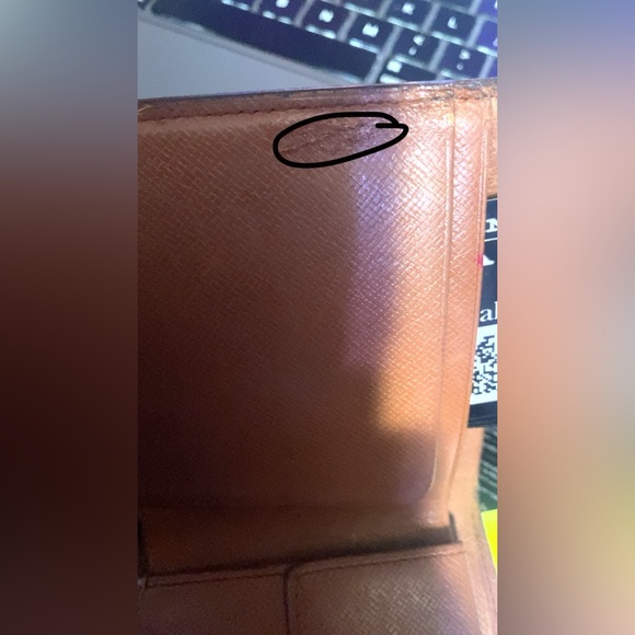 Authentic *Louis Vuitton* Vintage 1980s - Picture 9 of 11